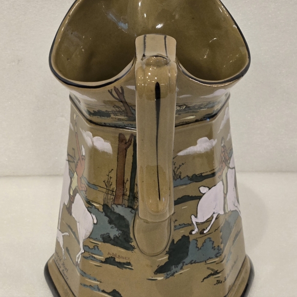 Buffalo Pottery Deldare Ware Pitcher 64 Oz The Fallonfield Hunt Breaking Cover - Picture 2 of 10